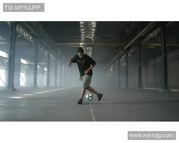 足球明星精彩花式起球集锦展现技术与魅力的完美结合 足球明星精彩花式起球集锦展现技术与魅力的完美结合